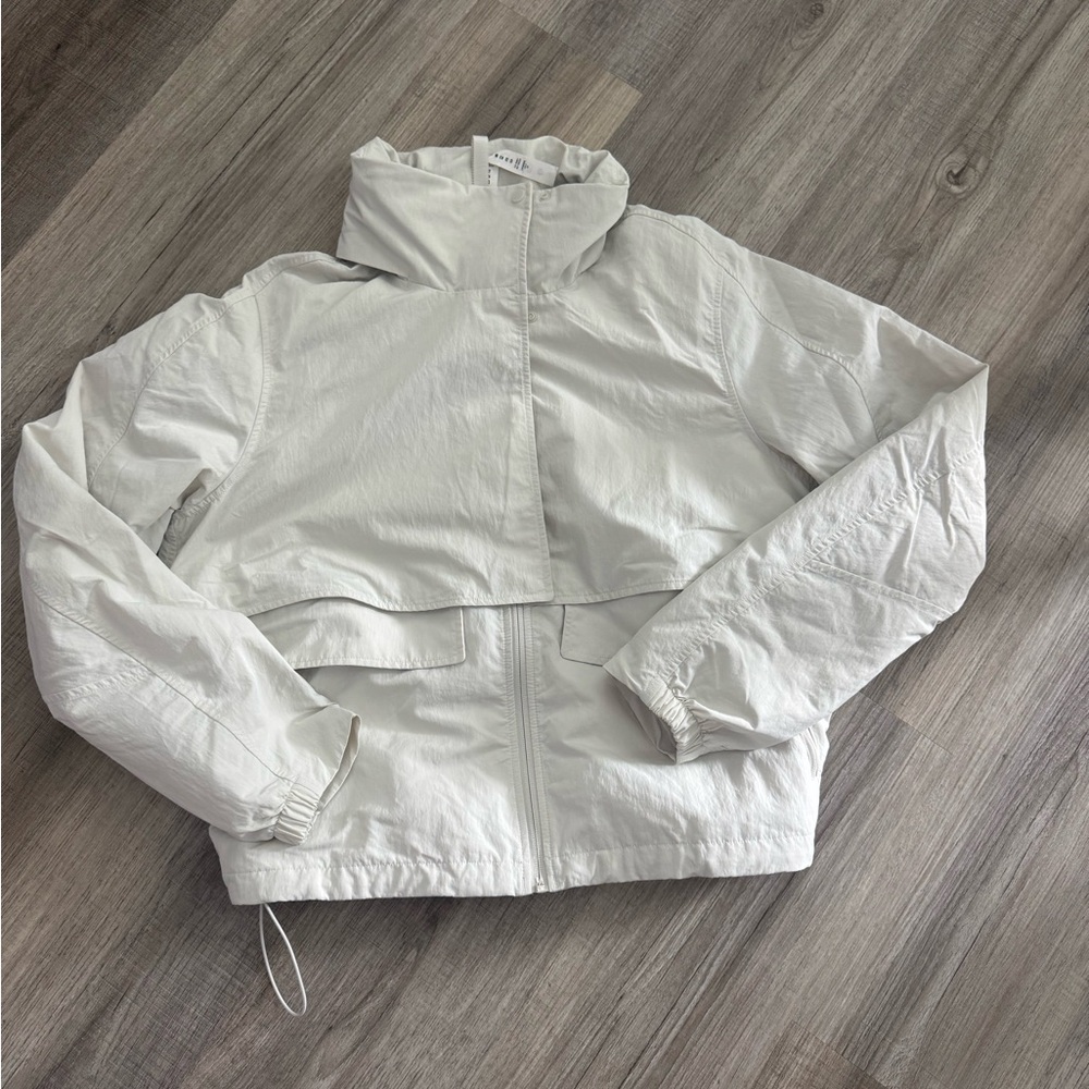 lululemon totally effortless jacket 10 like new